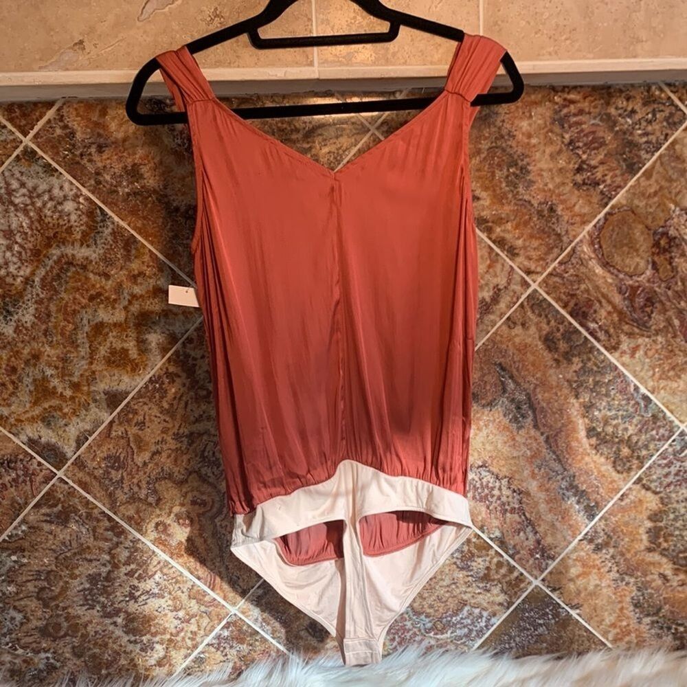 NWOT Paige Kessley Muted Clay Satin V-Neck Button Front Thong Bodysuit Size Med - Picture 6 of 16